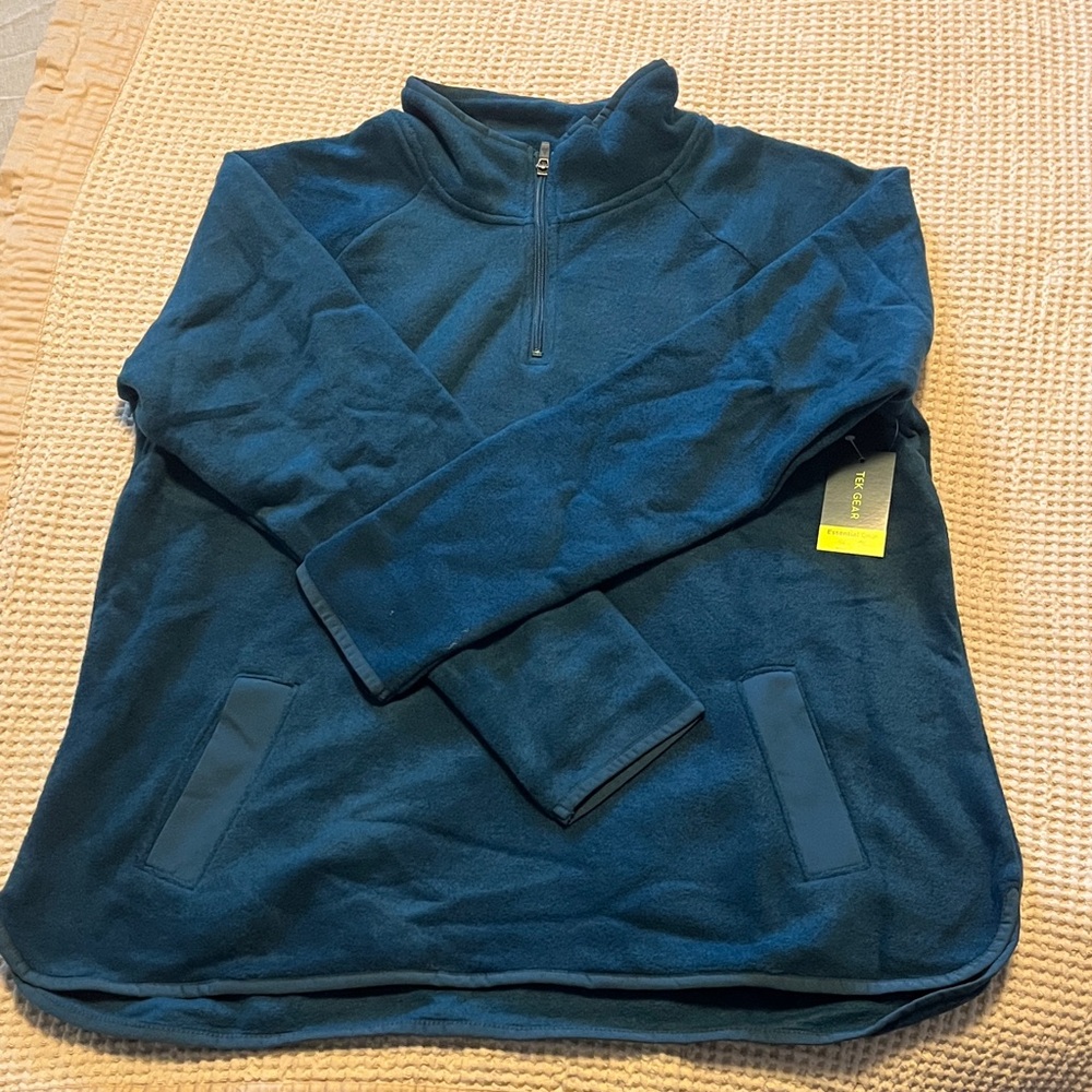 Women’s Quarter-Zip Fleece Pullover